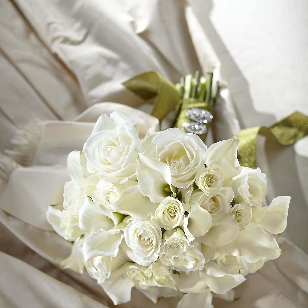 Serene Highness Bouquet – Leysha Flowers, Middlesex NJ