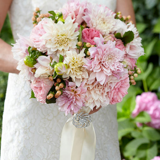 Heart's Promise Bouquet –  Leysha Flowers, Middlesex NJ