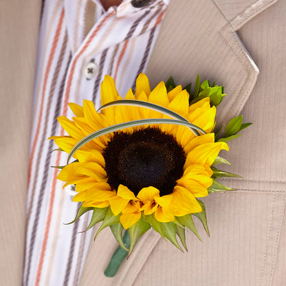 Free Spirit Boutonniere –  Leysha Flowers, Middlesex NJ
